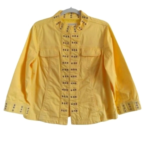 Tria |  Yellow jacket with grommet detail, 3/4 sleeve,pockets - Picture 3 of 7